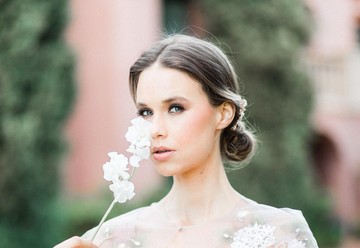 Expert Tips For Booking Hair Makeup Pros For Your Destination Wedding