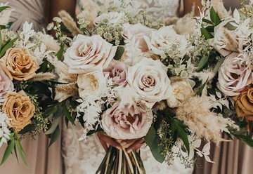 popular wedding flowers