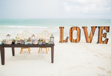 Lucy Gallagher Boutique Weddings