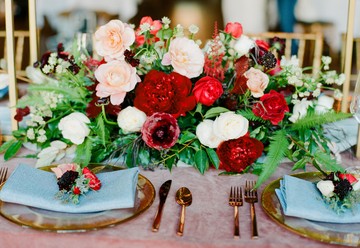 Gray Harper - Florals + Styling