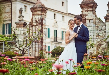 An Intimate Elopement in a Tuscan Villa