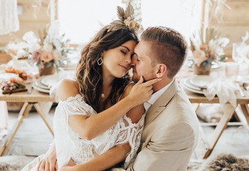 Boho Beachy Elopement Editorial